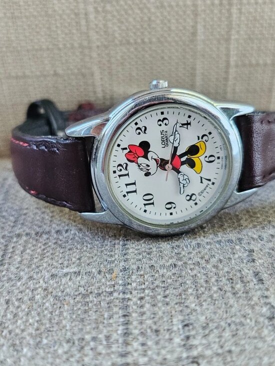 Vintage Lorus Disney Women Wristwatch Minnie Mouse Analog Quartz Watch main image 8